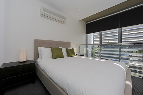 Mode 220 Braddon ACT - Accommodation Redcliffe 5