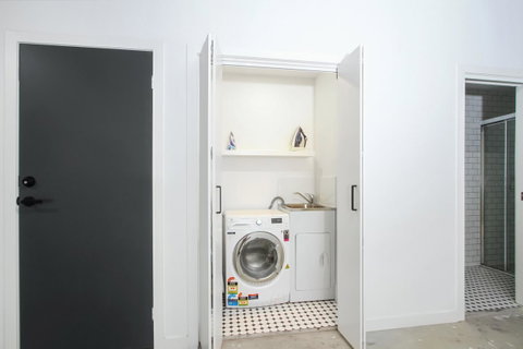 Accommodate Canberra - Parbery - Accommodation Redcliffe 7