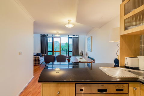ALLARA CANBERRA - Accommodation Redcliffe 2