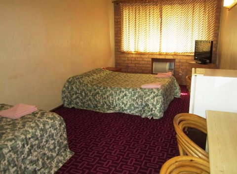 Canberra Lyneham Motor Inn - Accommodation Redcliffe 11