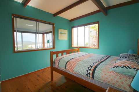 Bally High, 20 Dulconghi Street - Accommodation Redcliffe 5