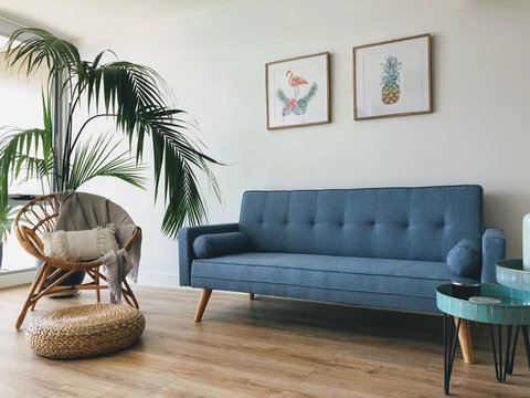 Staying Places - The Avenue - Accommodation Redcliffe 11