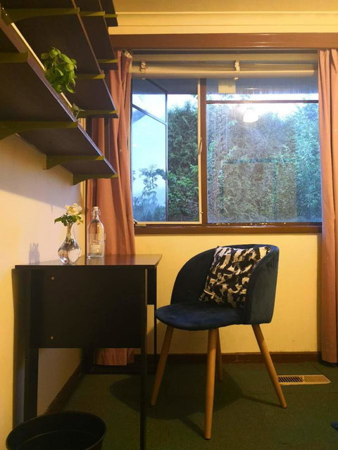 Space And Quiet Safe Room Canberra - Accommodation Redcliffe 9