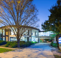 Premier Hotel  Apartments - Accommodation Redcliffe