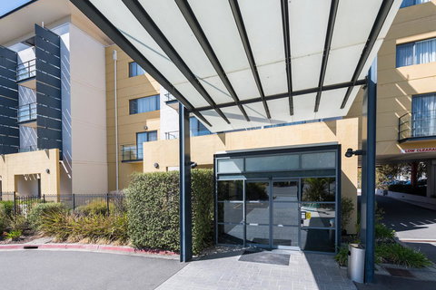 The Woden Hotel - Accommodation Redcliffe 3