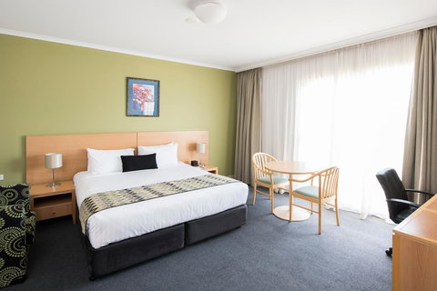 The Woden Hotel - Accommodation Redcliffe 9