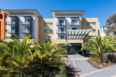 The Woden Hotel - Accommodation Redcliffe 4