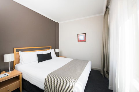 The Woden Hotel - Accommodation Redcliffe 13
