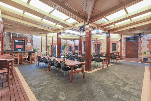 Wellington Courthouse - Accommodation Redcliffe 26