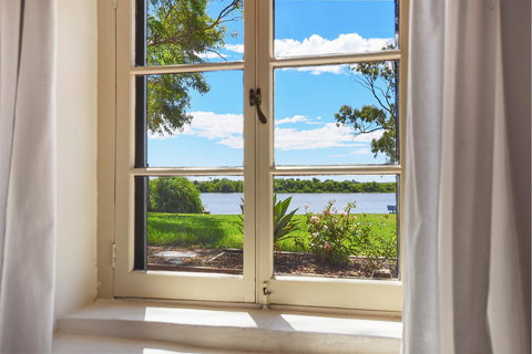 Wellington Courthouse - Accommodation Redcliffe 18