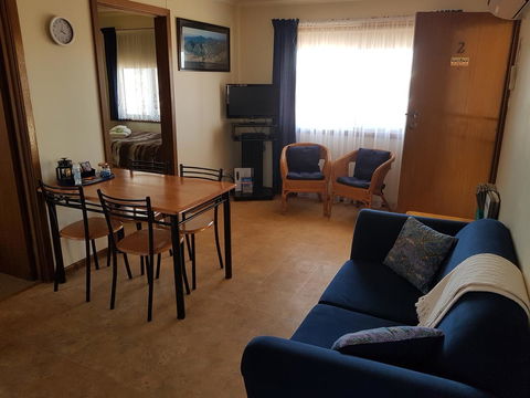 Windana Cottages - Accommodation Redcliffe 3