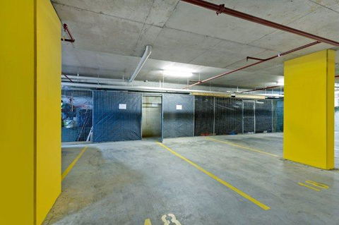 Lakeside Waterfront Apartment The Entrance - Accommodation Redcliffe 12