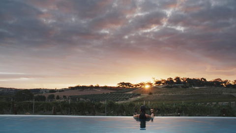 The Louise - Accommodation Redcliffe 2