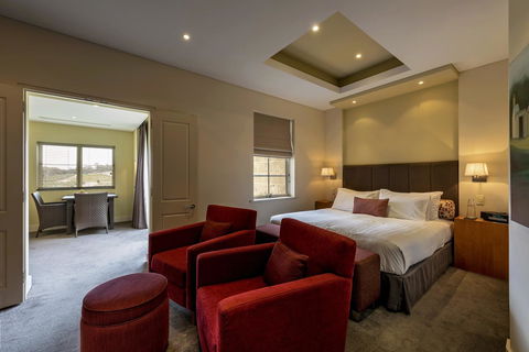 The Louise - Accommodation Redcliffe 18