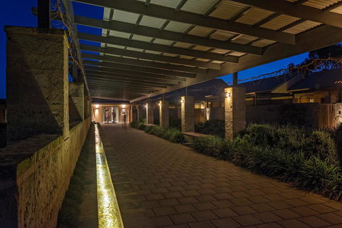 The Louise - Accommodation Redcliffe 27