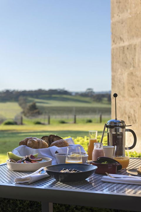 The Louise - Accommodation Redcliffe 14