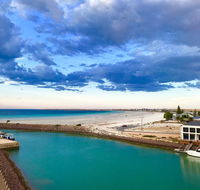 Ocean View Luxury Apartment  Suite - Accommodation Redcliffe