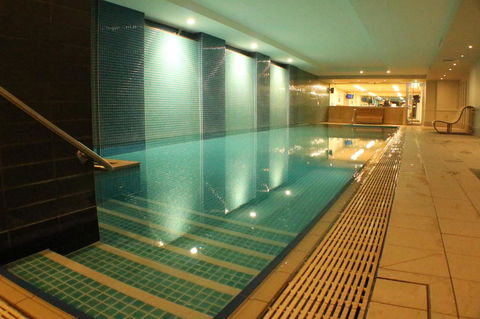 Beachside Luxury Apartments One & Two Bedroom In Beachfront Oaks Pier Building - Accommodation Redcliffe 32