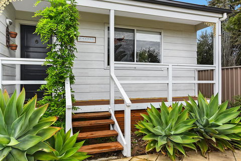 Ainslie Roberts Drive Retreat - Accommodation Redcliffe 14