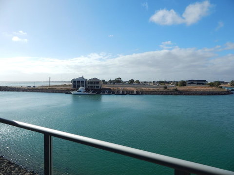 Wallaroo Marina Executive Apartments - Accommodation Redcliffe 18