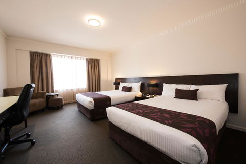 Hotel Grand Chancellor Adelaide - Accommodation Redcliffe 2