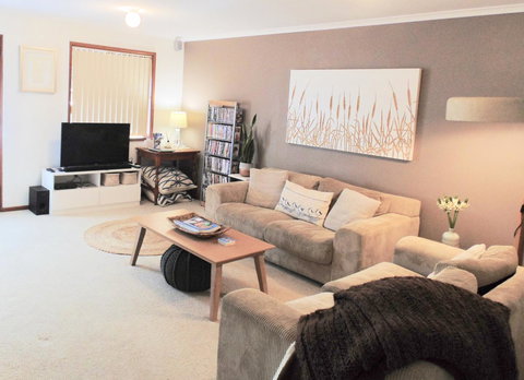 Baronet B & B - Accommodation Redcliffe 3