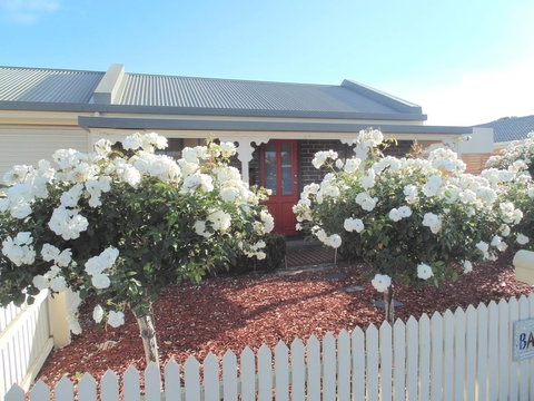 Baronet B & B - Accommodation Redcliffe 1