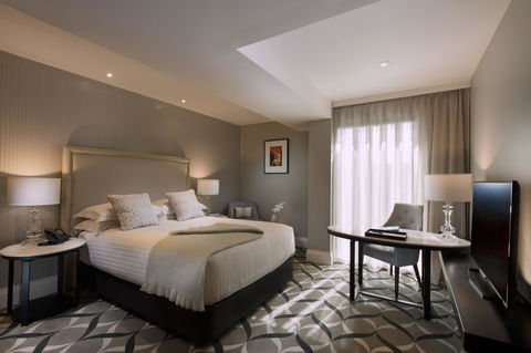 Mayfair Hotel - Accommodation Redcliffe 11