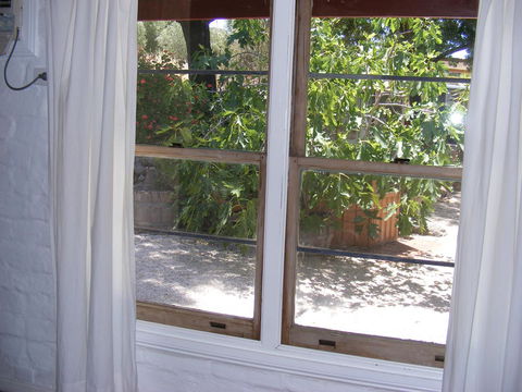 Trevalia Accommodation - Accommodation Redcliffe 5