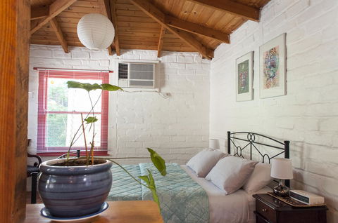 Trevalia Accommodation - Accommodation Redcliffe 31