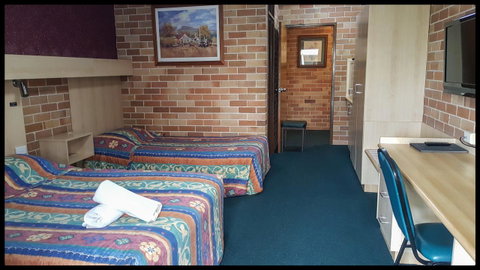 Windsor Terrace Motel - Accommodation Redcliffe 8