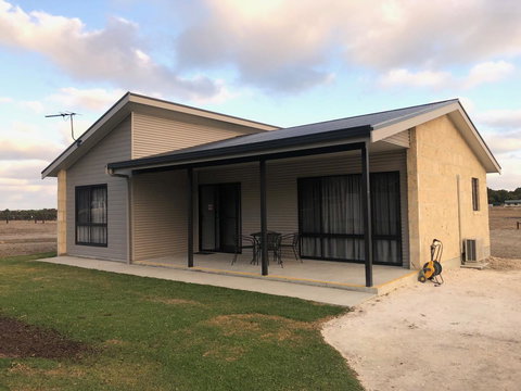 Jalilla Village - Accommodation Redcliffe 5