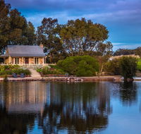 Stonewell Cottages and Vineyards - Accommodation Redcliffe