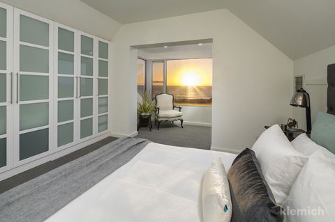 The Beach House @ Grange - Accommodation Redcliffe 5