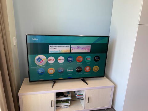 Luxury Beachside Accomodation - Accommodation Redcliffe 2