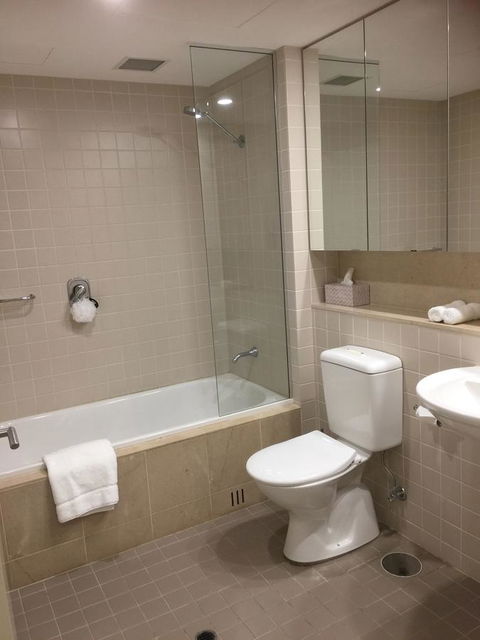 Luxury Beachside Accomodation - Accommodation Redcliffe 8