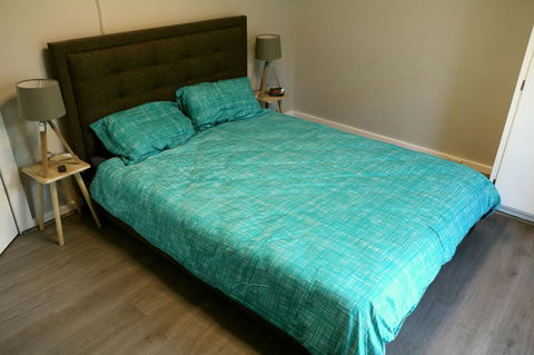 The Purple Door On Seaview - Accommodation Redcliffe 13
