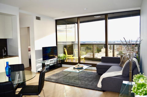 VUEonKW - Accommodation Redcliffe 0