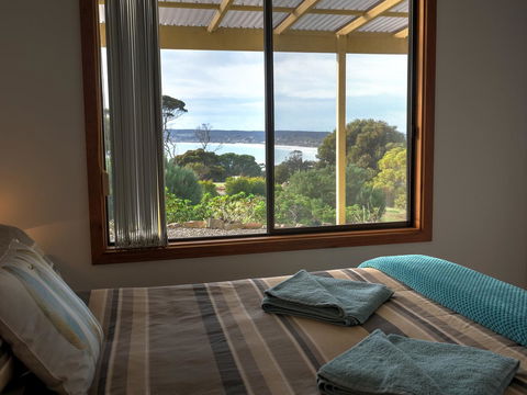 Emu Bay Holiday Homes - Accommodation Redcliffe 32