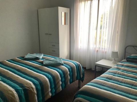 Emu Bay Holiday Homes - Accommodation Redcliffe 34