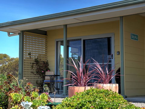 Emu Bay Holiday Homes - Accommodation Redcliffe 27