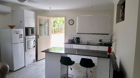 Inna Nutshell - Accommodation Redcliffe 21