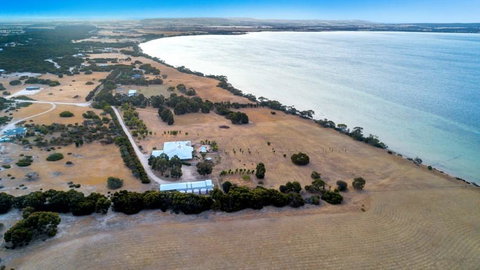 Doyles On The Bay - Accommodation Redcliffe 4