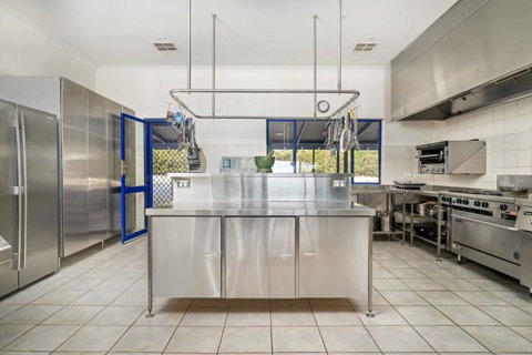 Doyles On The Bay - Accommodation Redcliffe 11
