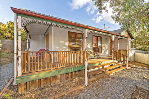 Rustic On 13th - Accommodation Redcliffe 18