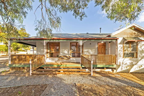 Rustic On 13th - Accommodation Redcliffe 19