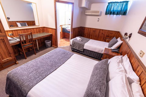 Astor Inn - Accommodation Redcliffe 10