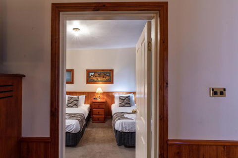 Astor Inn - Accommodation Redcliffe 12