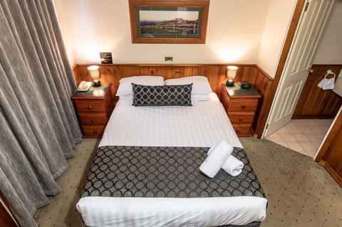 Astor Inn - Accommodation Redcliffe 5