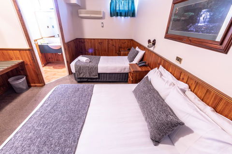 Astor Inn - Accommodation Redcliffe 9